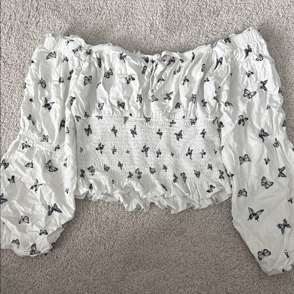 Almost Famous White Off-Shoulder Butterfly Blouse